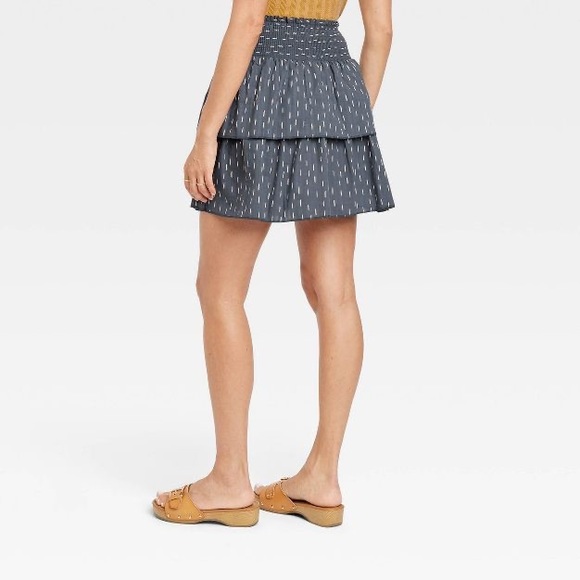 NEW PLUS SIZE Universal Thread Skirt - Picture 2 of 3